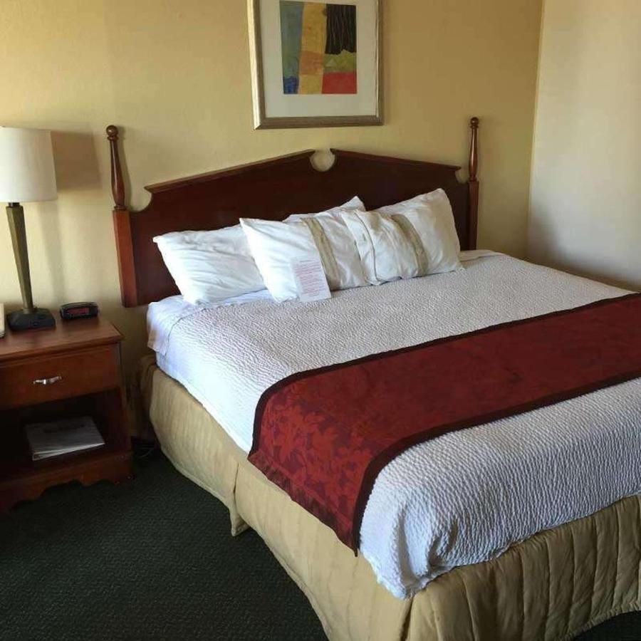 Astoria Hotel Danville North Eksteriør bilde