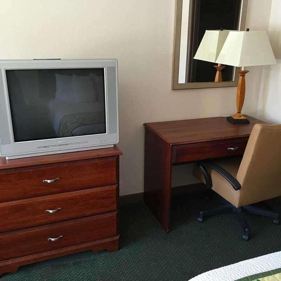 Astoria Hotel Danville North Eksteriør bilde