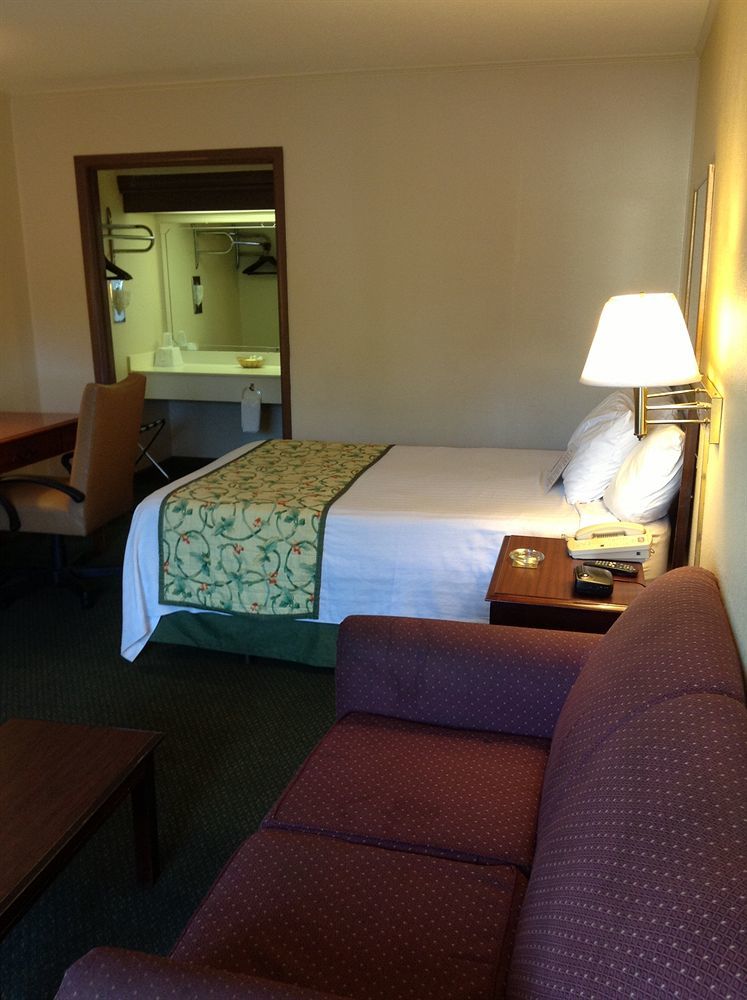 Astoria Hotel Danville North Eksteriør bilde