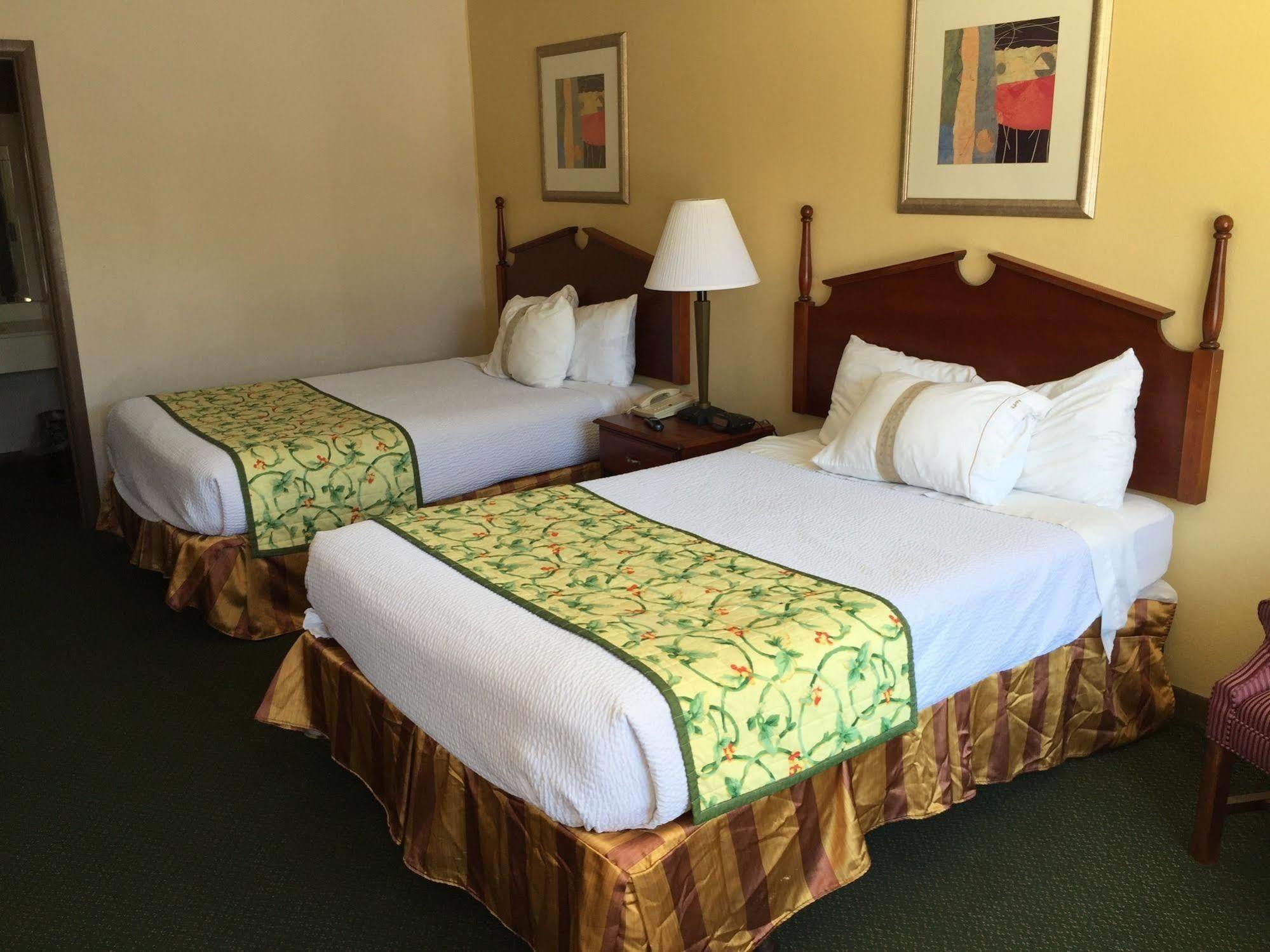 Astoria Hotel Danville North Eksteriør bilde